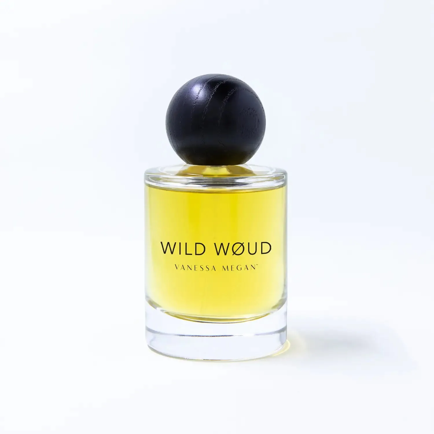Vanessa Megan Wild Wøud Parfum – přírodní dřevitá parfémová voda s oudem pro pocit ukotvení